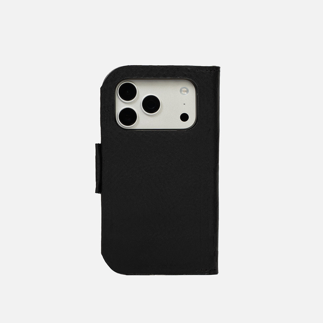 Leather Folio iPhone 17 Series with MagSafe - Classic 5.1 (OUTLET)