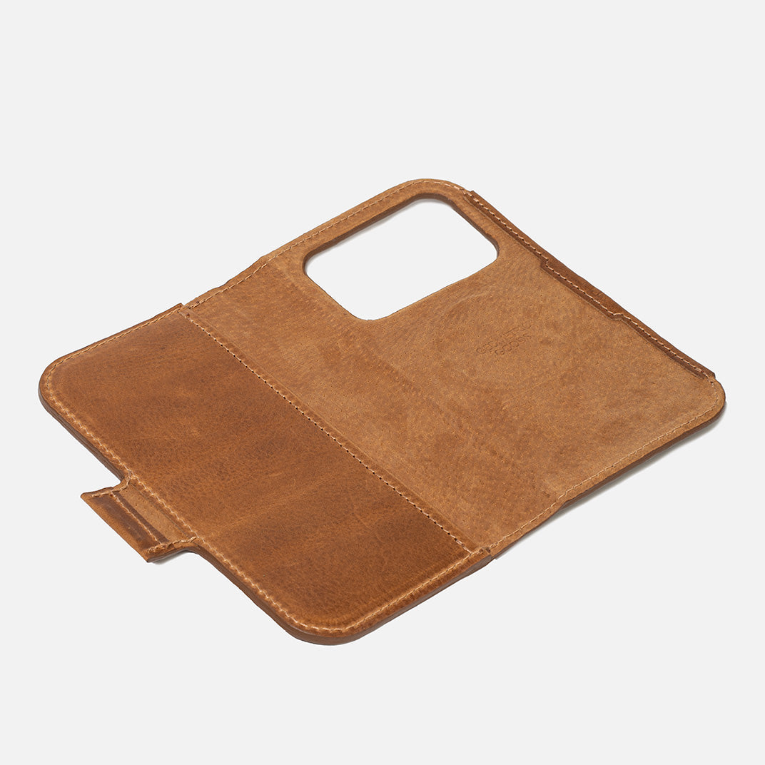 Leather Folio iPhone 17 Series with MagSafe - Classic 5.1 (OUTLET)